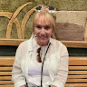 Meet your Posher, Tina